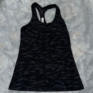 LULULEMON • Tank